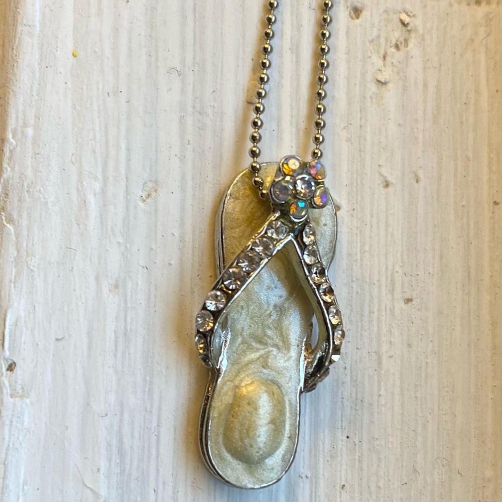 Vintage Avon Beach Flip Flop Pendant /Blue And Clear Rhinestone Floral Detail.